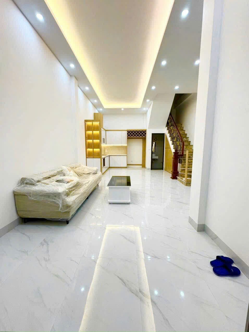 Ngõ đẹp nhất Văn Cao - Thẳng tắp - 30m ra oto dừng đỗ - Dân xây chắc chắn - Giá hợp lý nhất Ba Đình - Ảnh chính
