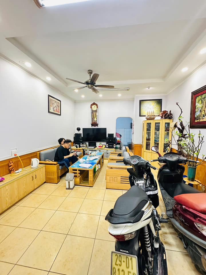 BÁN NHÀ TRƯỜNG CHINH – NGÕ Ô TÔ TRÁNH – VỈA HÈ RỘNG – 36M2 – 13.2 TỶ! - Ảnh 3