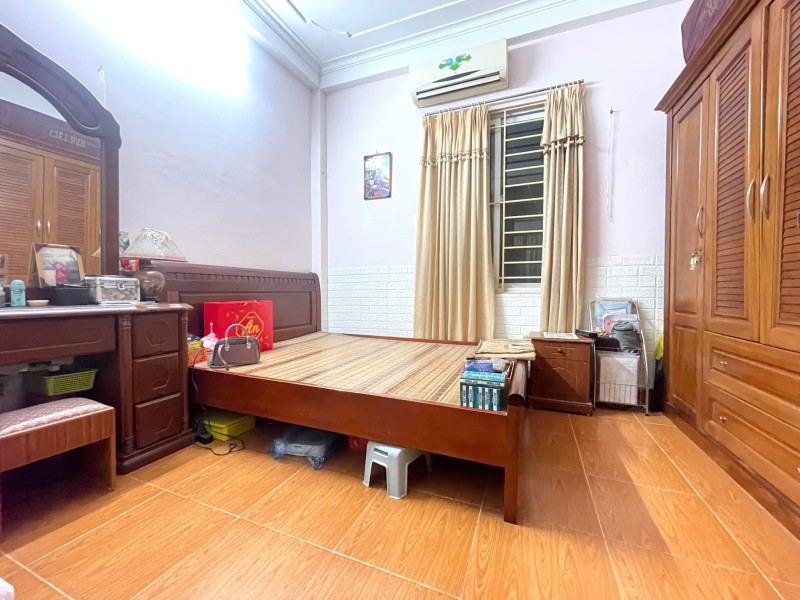 Cực hiếm. Bán nhà Vũ Tông Phan, Thanh Xuân. 35m2 x 4 Tầng. 2 THOÁNG. Ô TÔ. Hơn 7 Tỷ. - Ảnh 2