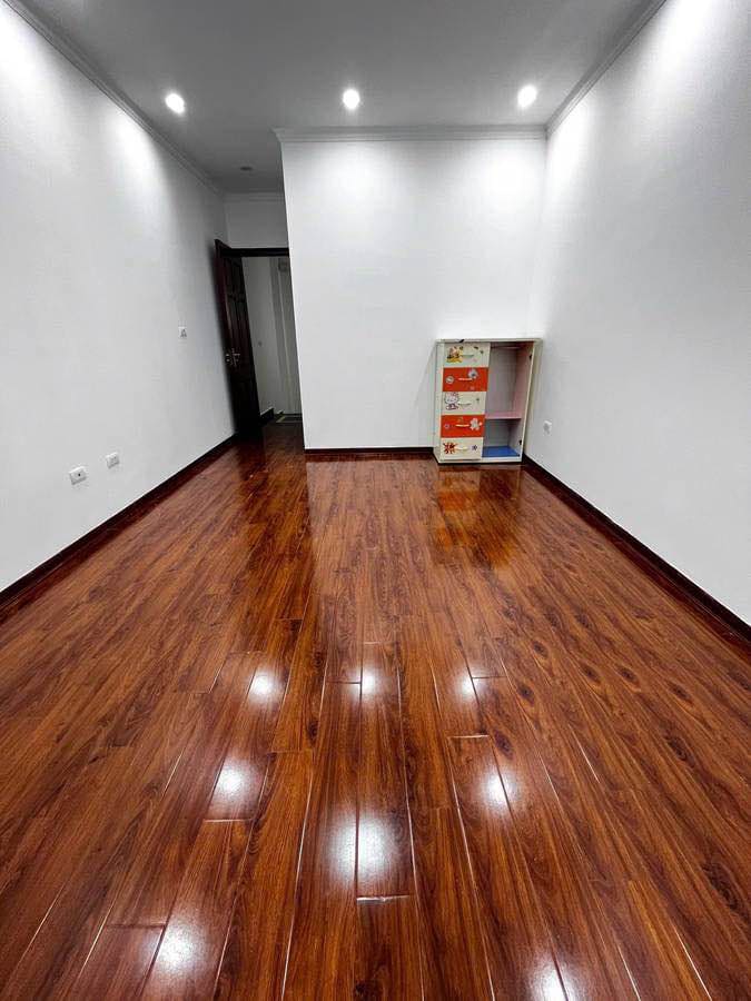 Cần bán gấp nhà Nguyễn Văn Cừ, lô góc, ngõ đón gió, oto đỗ cửa - Ảnh 2