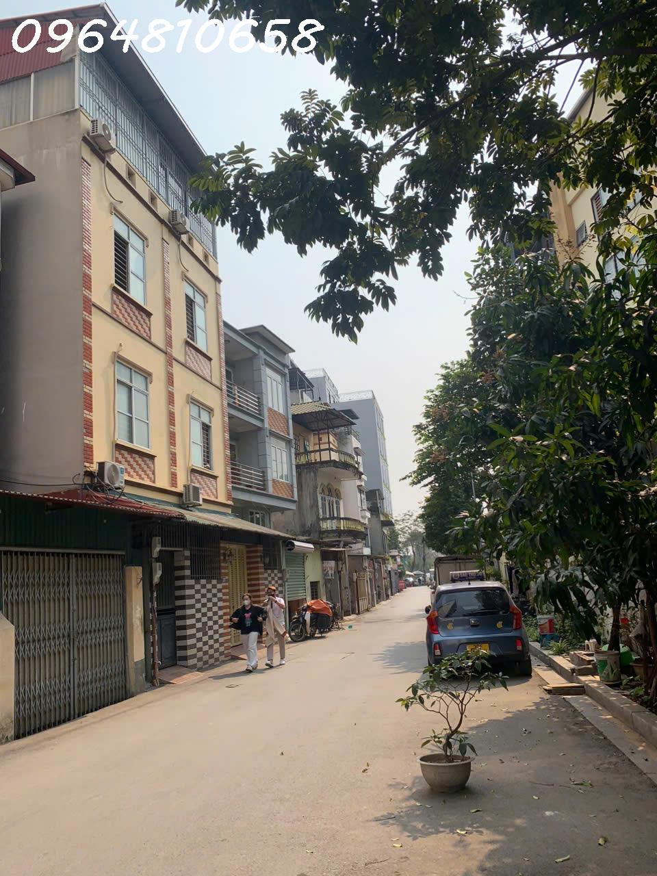 MẢNH ĐẤT LẠC LONG QUÂN - MẶT NGÕ KINH DOANH - GARA ÔTÔ - CÁCH PHỐ 3 NHÀ - MẶT TIỀN 15M - XÂY CCMN - Ảnh 1