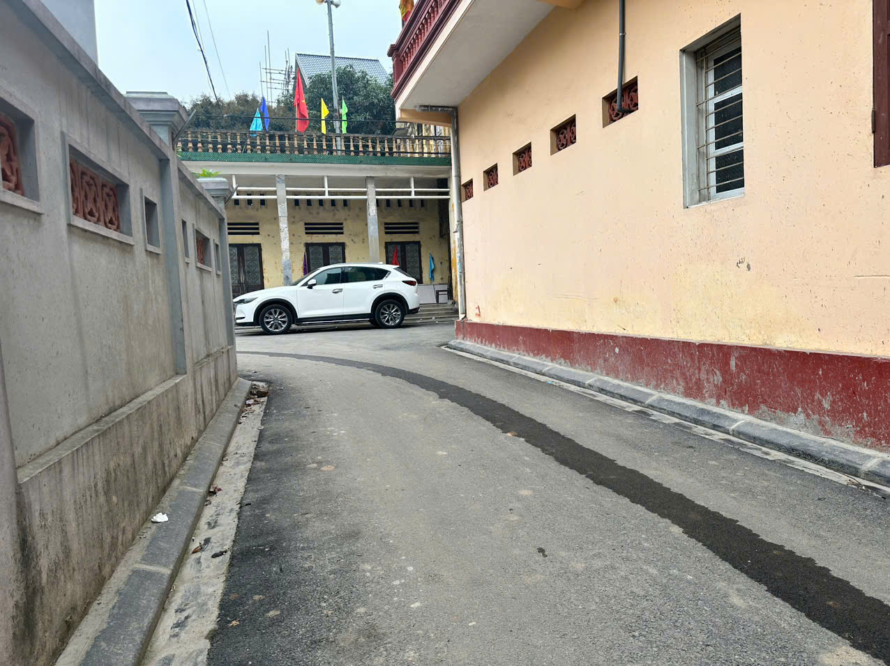 BÁN ĐẤT ĐÔNG ANH Ô TÔ 7 CHỖ ĐỖ CỬA CHỈ 4 TỈ 9XXTR - Ảnh chính