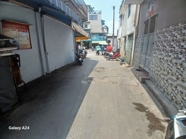 giá mềm nhất quận 5 : 3,9 tỷ - đường Tân Thành - P.15- DT:23M - 4.1 X 5.8M -  1 trệt 2 lầu trống - Ảnh 1