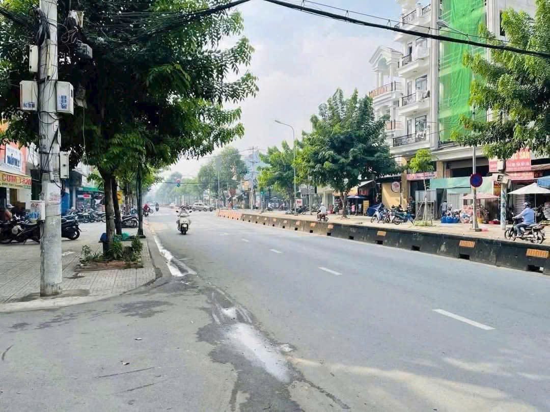 Bán đất có nhà C4 cũ (5x20) Mặt Tiền Đường Lê Thị Riêng. P. Thới An Quận 12 - Ảnh chính
