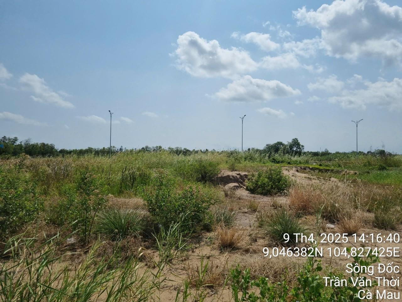 ĐẤT ĐẸP - ĐẦU TƯ SINH LỜI - Cần Bán Nhanh Lô Đất Tại TT Sông Đốc, Trần Văn Thời, Cà Mau - Ảnh chính