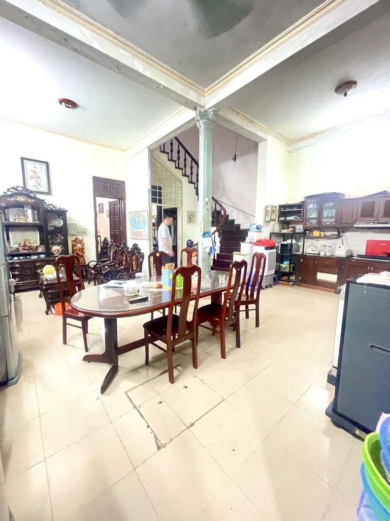 Chính chủ gửi bán nhà ngõ 68 Cầu Giấy - ô tô qua cửa - 160m MT 7.5m nhỉnh 30 tỷ - Ảnh 2