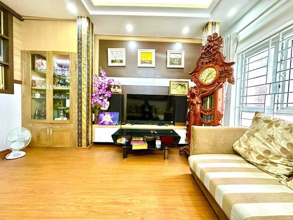 Chính chủ gửi bán nhà ngõ 68 Cầu Giấy - ô tô qua cửa - 160m MT 7.5m nhỉnh 30 tỷ - Ảnh 4