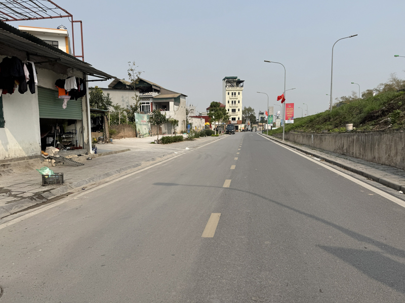 Cần bán 75m2 mặt đường đê Vàng - Phúc Lợi. View thoáng, yên tĩnh, không khí trong lành - Ảnh 1