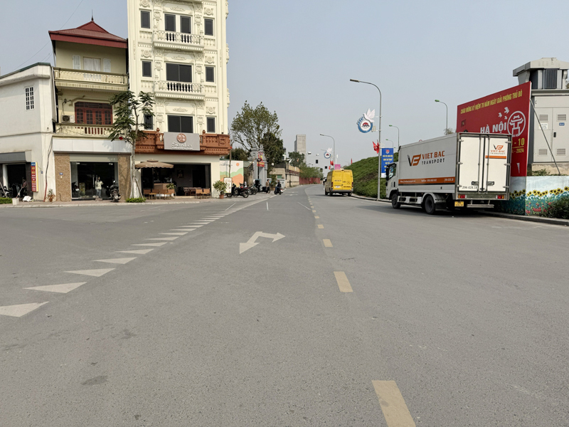 Cần bán 75m2 mặt đường đê Vàng - Phúc Lợi. View thoáng, yên tĩnh, không khí trong lành - Ảnh 3