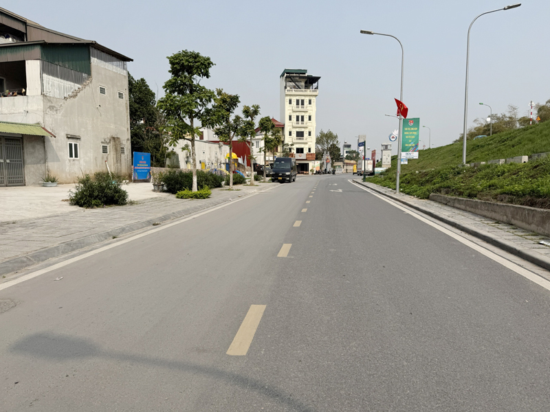Cần bán 75m2 mặt đường đê Vàng - Phúc Lợi. View thoáng, yên tĩnh, không khí trong lành - Ảnh 4