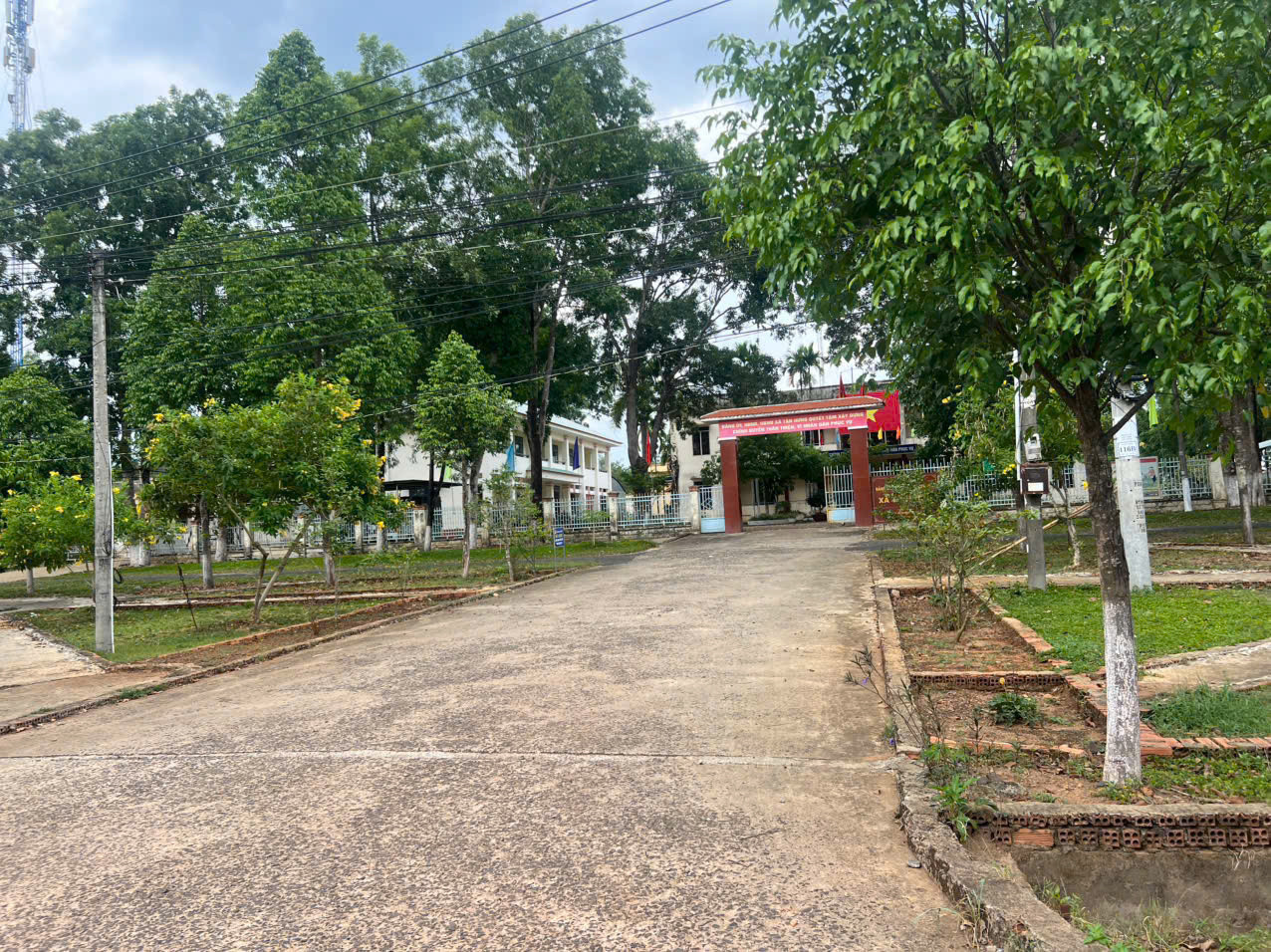 BÁN NHANH LÔ ĐẤT MẶT TIỀN ĐƯỜNG GẦN XÃ TÂN HƯNG  Đồng Phú, Bình Phước - Ảnh 1