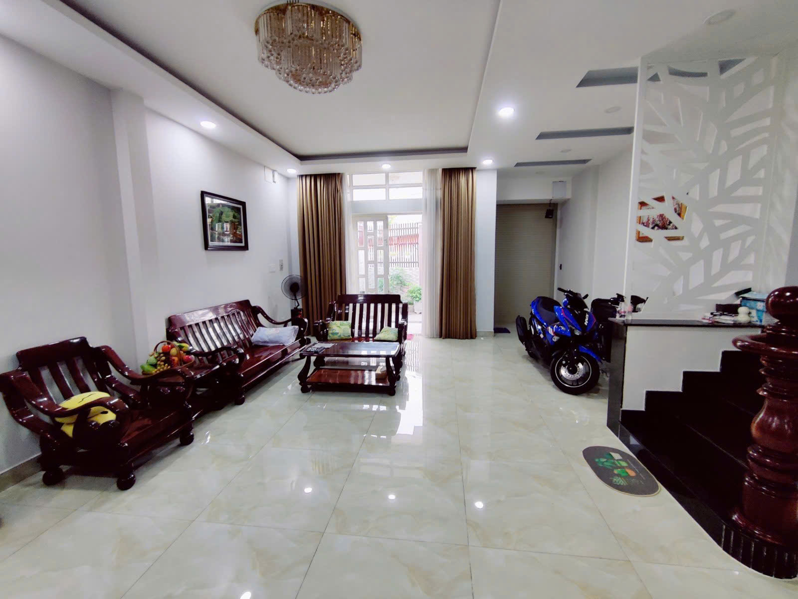 Nhà đẹp phú nhuận 99m2 nở hậu, xe hơi tới cửa, pháp lý chuẩn, 12.5 tỷ tl - Ảnh chính