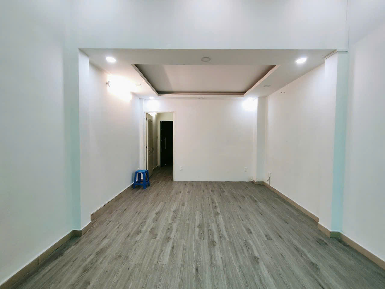 Bán Nhà Mặt Tiền Đường Nguyễn Trọng Tuyển, P.2, Tân Bình - 4x15m - 18.5 Tỷ - Ảnh 3