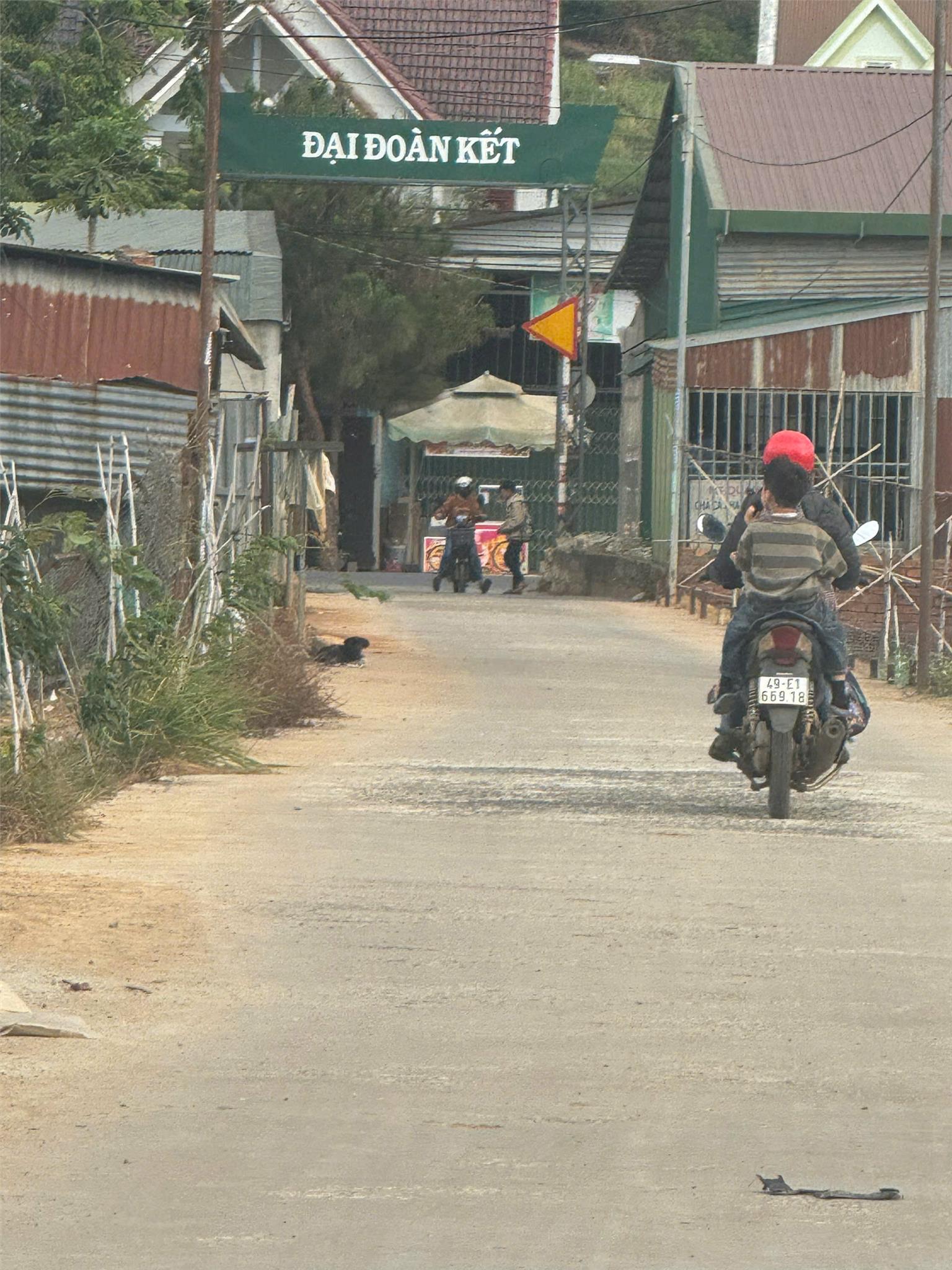 NHÀ  ĐẸP - GIÁ TỐT -CẦN BÁN NHANH CĂN NHÀ TẠI thôn KLong, xã Hiệp An , Đức Trọng , Lâm Đồng - Ảnh 2