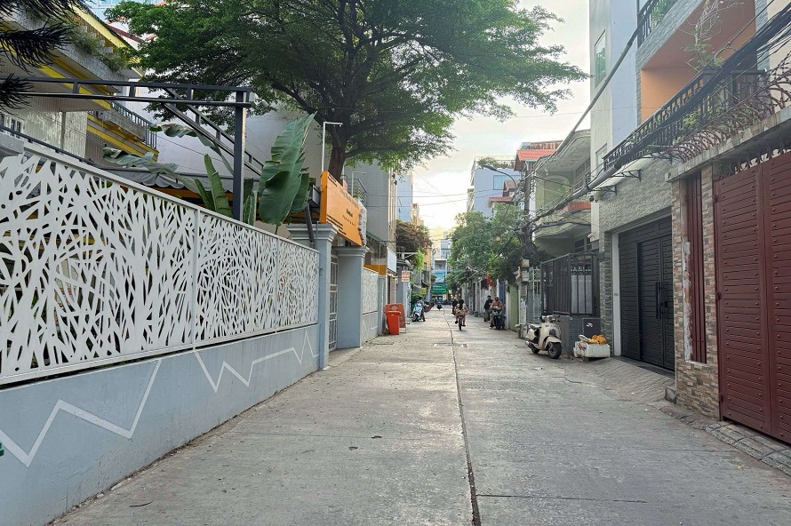 Bán nhà HXH thông, Nhất Chi Mai, P13, Tân Bình, 100m2, 4 tầng, chỉ nhỉnh 12 tỷ - Ảnh 4