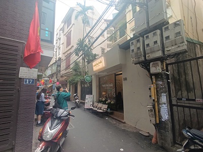 cho thuê tầng 1 nhà căn góc mặt ngõ siêu sầm uất phố Xuân Thuỷ, Cầu Giấy - Ảnh chính