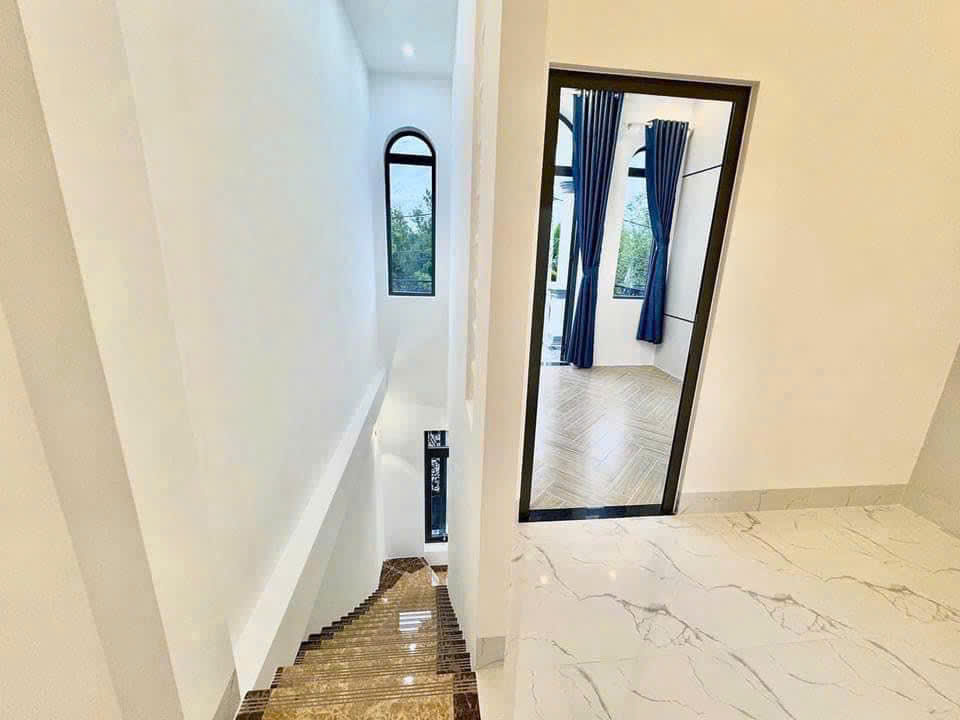 BÁN NHÀ 01 TRỆT 01 LẦU CÓ NỘI THẤT HOÀN THIỆN MỚI ĐẸP TẠI RẠCH ÔNG DỰA - Ảnh 3