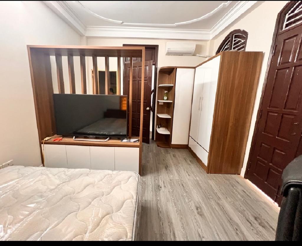 LÔ GÓC - NGÕ RỘNG THÔNG 234 HOÀNG QUỐC VIỆT - NHÀ ĐẸP Ở LUÔN - TẦM TIỀN DỄ BAY - Ảnh 1