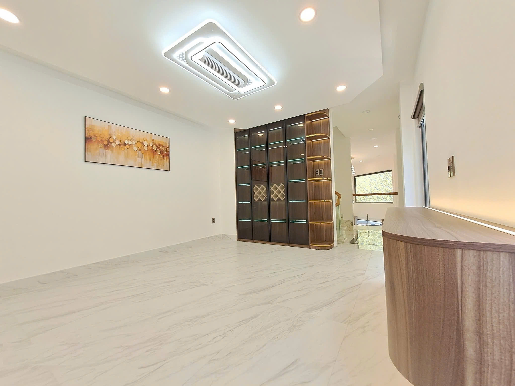 Bán nhà HXH 8m Hồng Lạc - gần Lạc Long Quân, 5x13.5m, 5 Tầng - 7PN, chào 9.5 tỷ - Ảnh 1