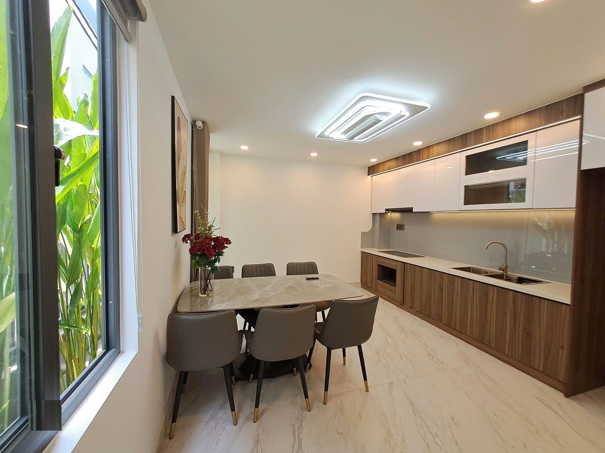 Bán nhà HXH 8m Hồng Lạc - gần Lạc Long Quân, 5x13.5m, 5 Tầng - 7PN, chào 9.5 tỷ - Ảnh 3