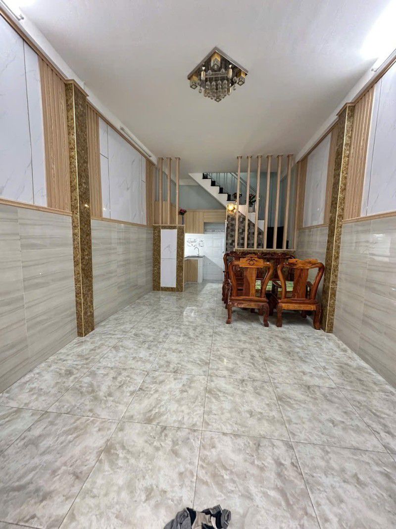LẠC LONG QUẬN 32M2 HẺM CHUẨN 3M THÔNG THOÁNG NHÀ 2 TẦNG CHỈ 3.8 TỶ THƯƠNG LƯỢNG - Ảnh 2