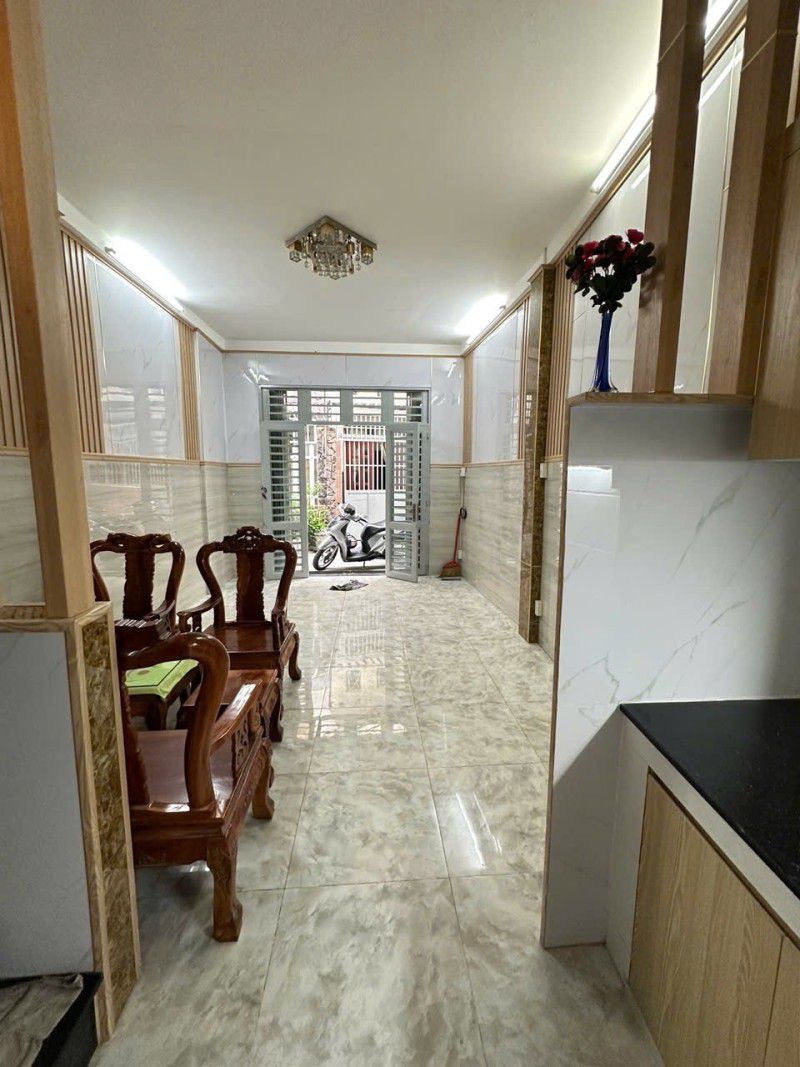 LẠC LONG QUẬN 32M2 HẺM CHUẨN 3M THÔNG THOÁNG NHÀ 2 TẦNG CHỈ 3.8 TỶ THƯƠNG LƯỢNG - Ảnh 1