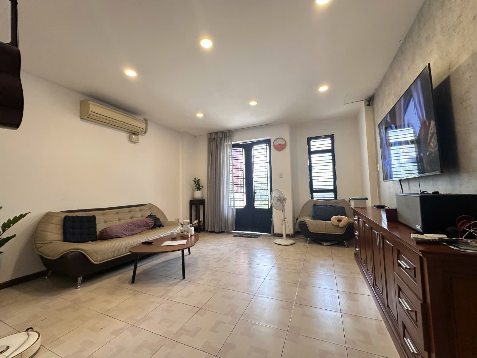 Bán nhà Mặt tiền Cộng Hòa, ngay ETOWN Cộng Hòa- Ngô Bệ, 4.6x14m, 4T- 4PN, 16.9 tỷ. - Ảnh 2