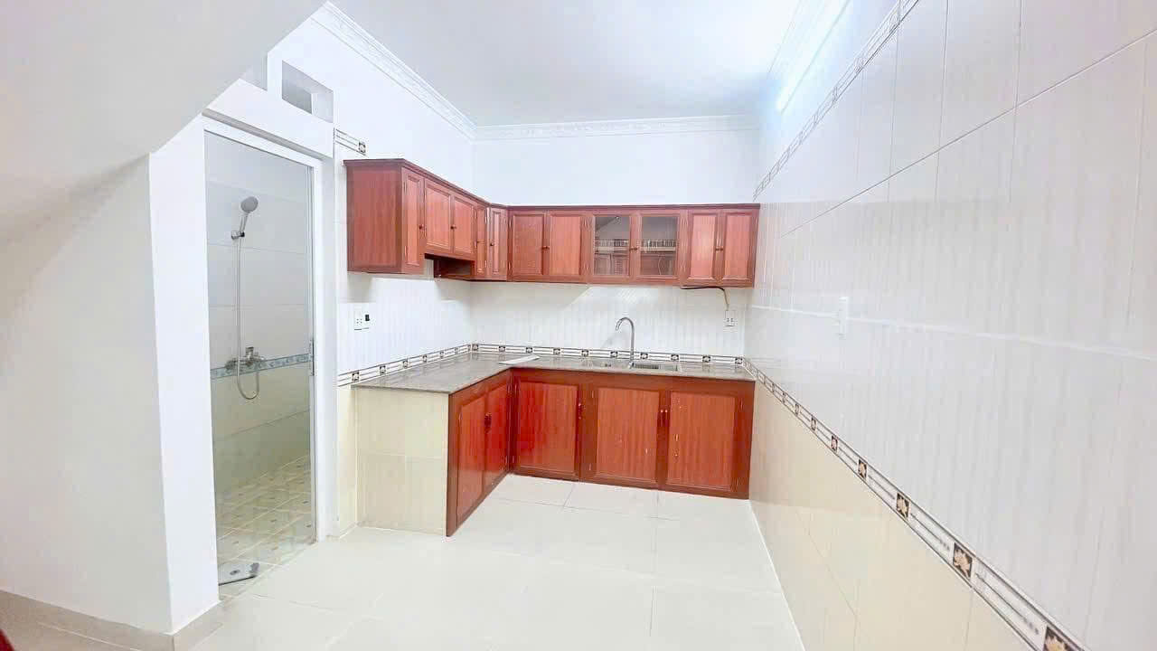 Bán nhà Khúc Thừa Dụ - 37m 3 tầng, Giá 2.3 tỉ gần ngay Chợ VĨnh Niệm - Ảnh 1