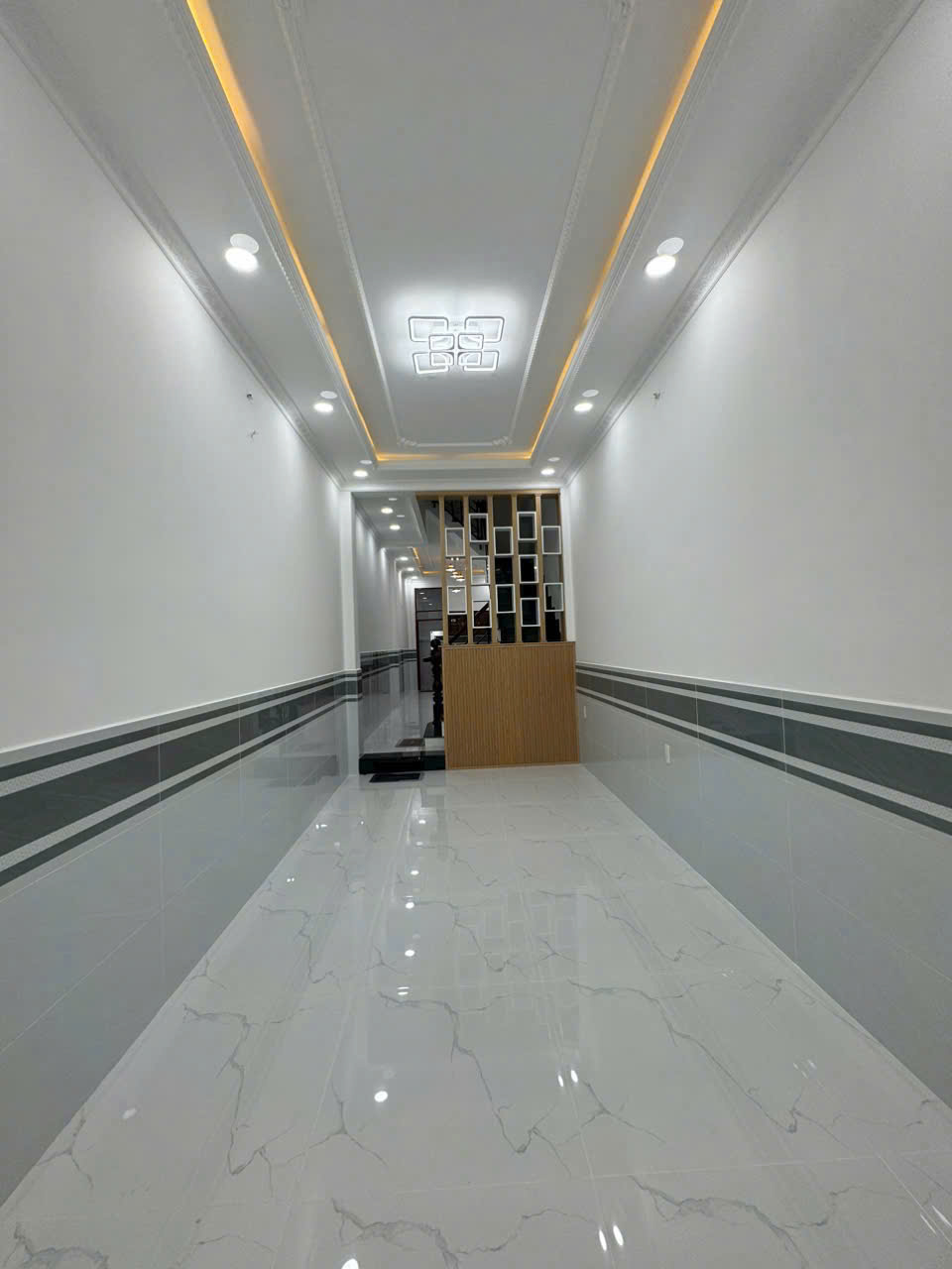 Chỉ 8.39 Tỷ Bán Nhà 4 Tấm Mặt Tiền Nguyễn Ảnh Thủ, Hiệp Thành, Quận 12 - Ảnh 1