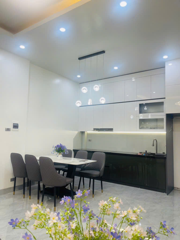 Bán nhà Minh Khai - 61m2 mặt tiền 6m/ 5 tầng - 10,8 tỷ - Ảnh 3