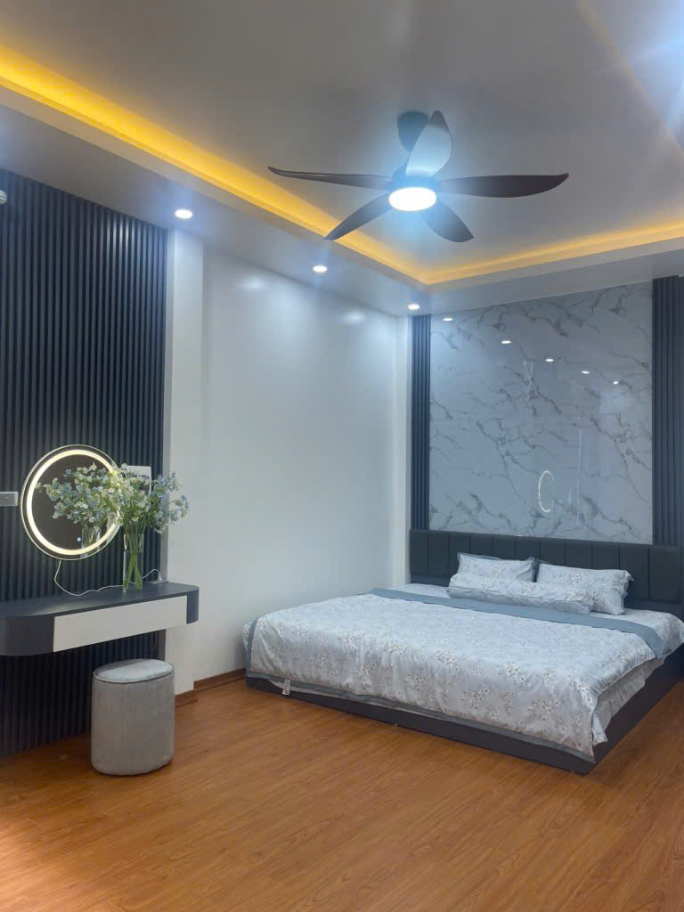 Bán nhà Minh Khai - 61m2 mặt tiền 6m/ 5 tầng - 10,8 tỷ - Ảnh 1