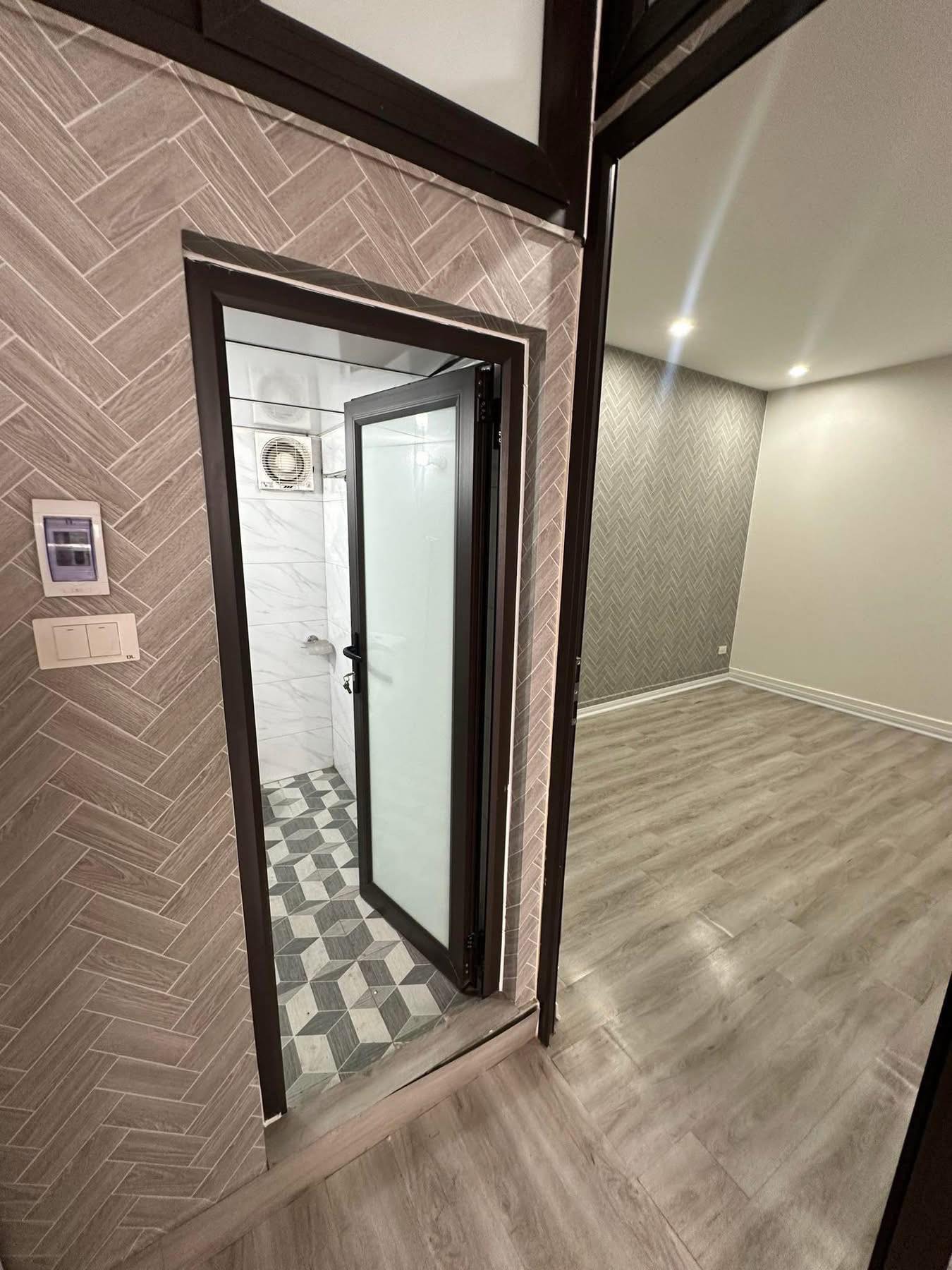 Bán nhà Dốc Tam Đa, BĐ giá 10.7 tỷ, 46m2x5T, ngõ thoáng - Ảnh chính