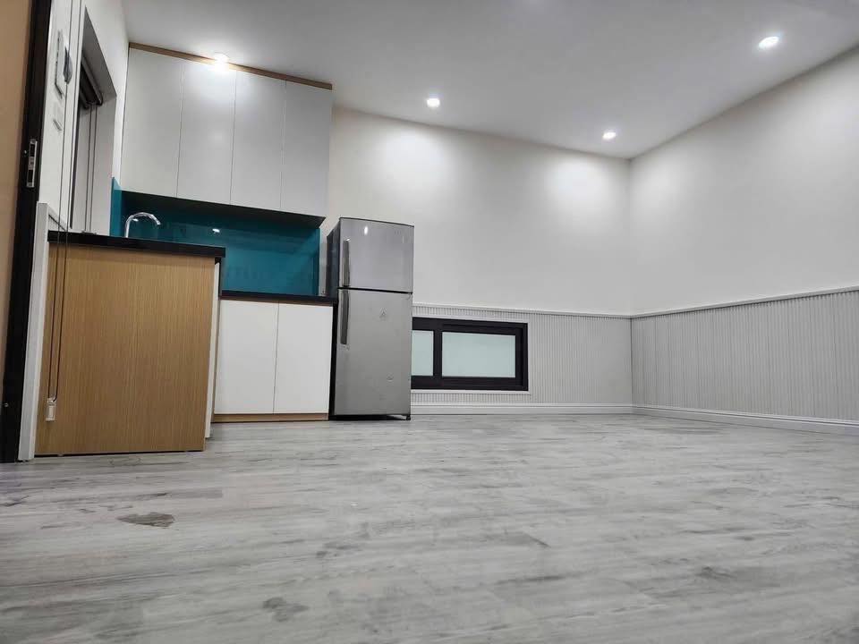 Thiện chí bán nhà ngõ Xuân La, giá 7.5 tỷ, 30m2x5T, ô tô đỗ - Ảnh chính