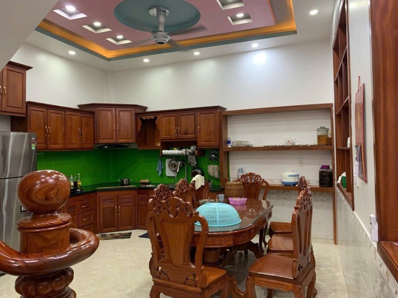 Bán nhà 1 Trệt 2 Lầu MẶT TIỀN kinh doanh,gần Nguyễn Trãi,giá hạt giẻ - Ảnh 2