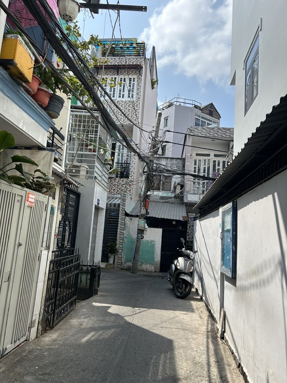 CHDV Đ.NGUYỄN KHOÁI - DOANH THU CAO MỎI THÁNG- KHU AN NINH - GẦN CÔNG VIÊN , TRƯỜNG HỌC ĐANG ĐƯỢC - Ảnh 1