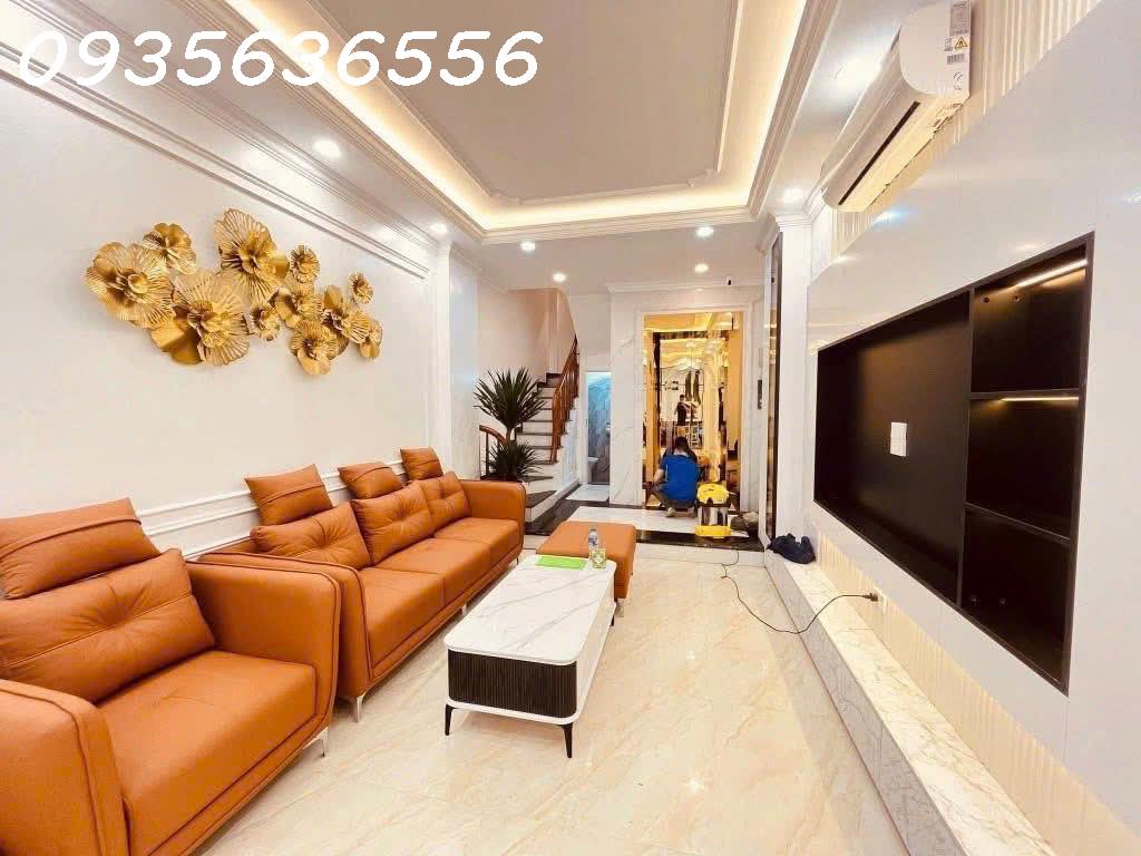 PHÂN LÔ VIP – Ô TÔ CHẠY VÒNG – 5 TẦNG THANG MÁY – TRUNG TÂM HAI BÀ – CHỈ 14 TỶ!<br>   • - Ảnh 1