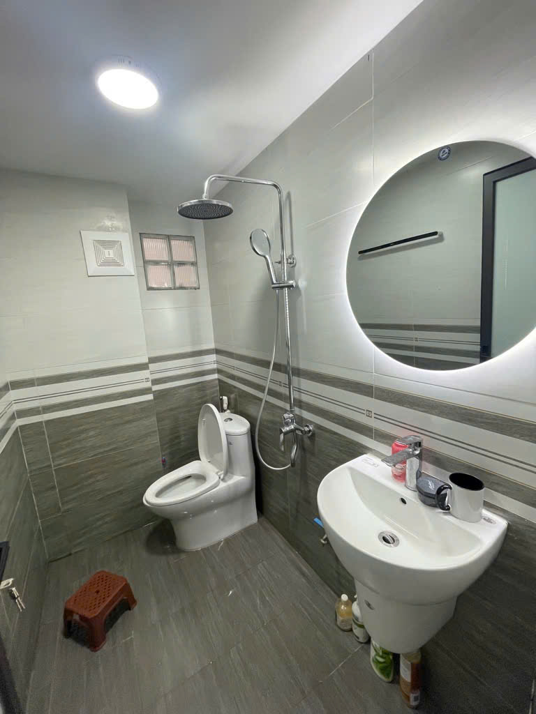 Bán nhà Phố Thái Hà, Trước Nhà Sân Thoáng, 60 Mét Ra Phố, 38mx5T, Giá: 7.7 Tỷ, Lh: 0396935190. - Ảnh 3