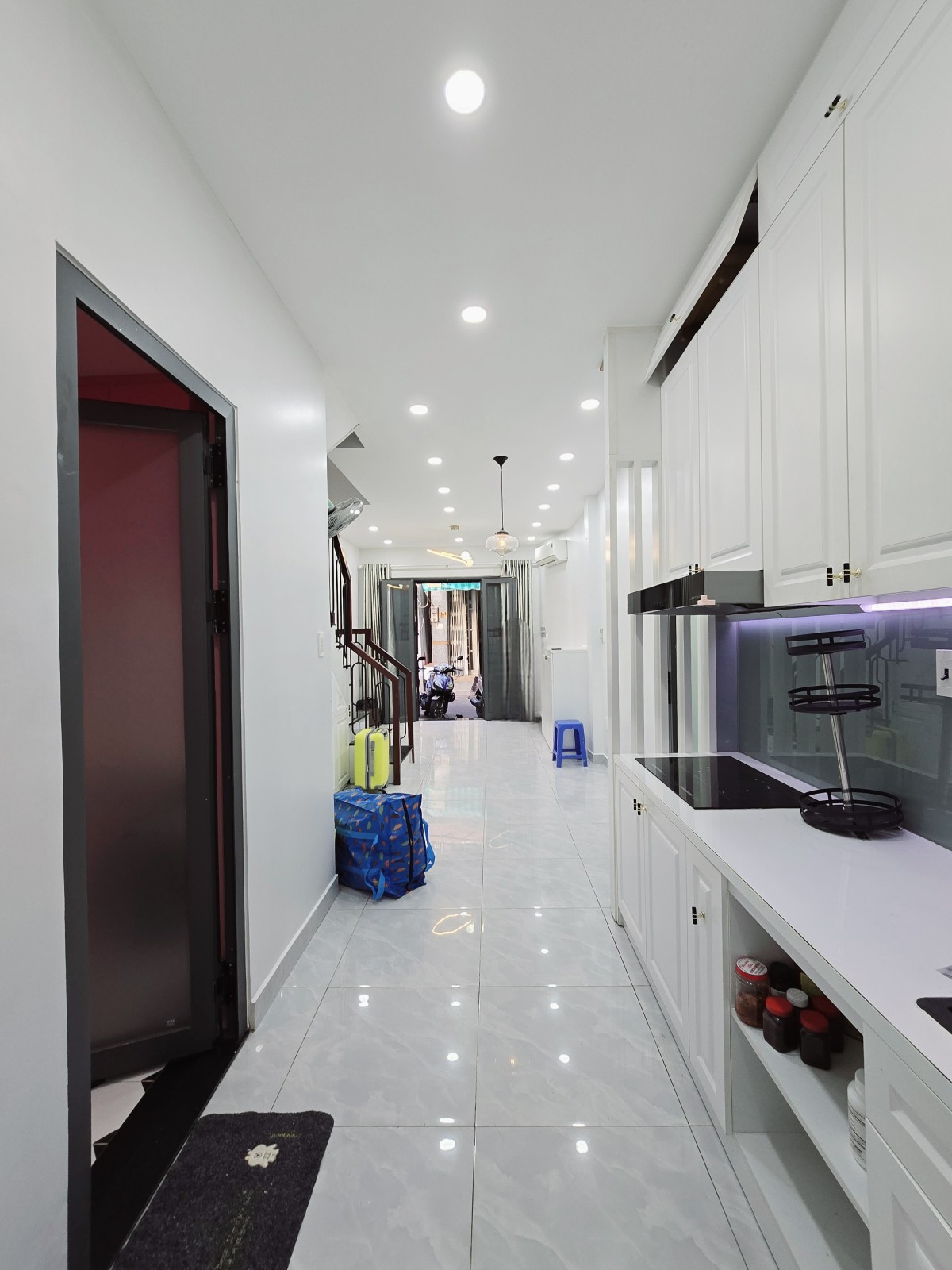 C176 🔥 Nhà 2 tầng HXH  – sẵn thu nhập 13tr/tháng – Chỉ hơn 3 tỷ !!! - Ảnh 1
