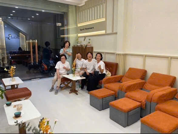 Nhà bán mặt tiền đường Nguyễn Thị Minh Khai - Nha Trang  dt 59m2 bán : 18 tỷ<br>lh em Trinh - Ảnh 2