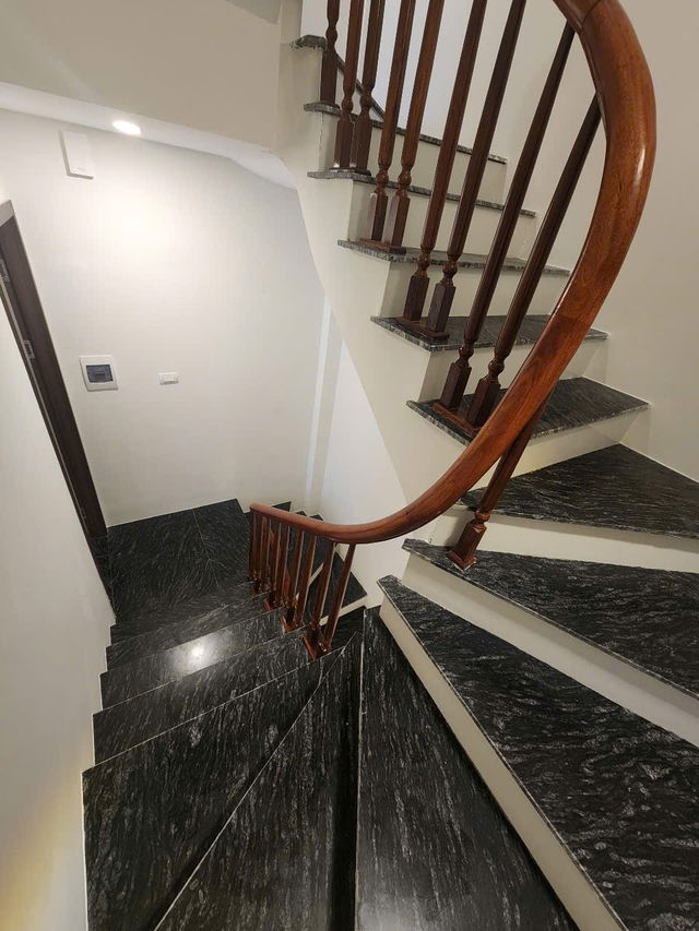 NHÀ 6 TẦNG MỚI ĐẸP + Ở LUÔN Thượng Thanh- Long Biên 30m2,X  6 mặt tiền 3.5m, 5.75 tỷ. - Ảnh 3