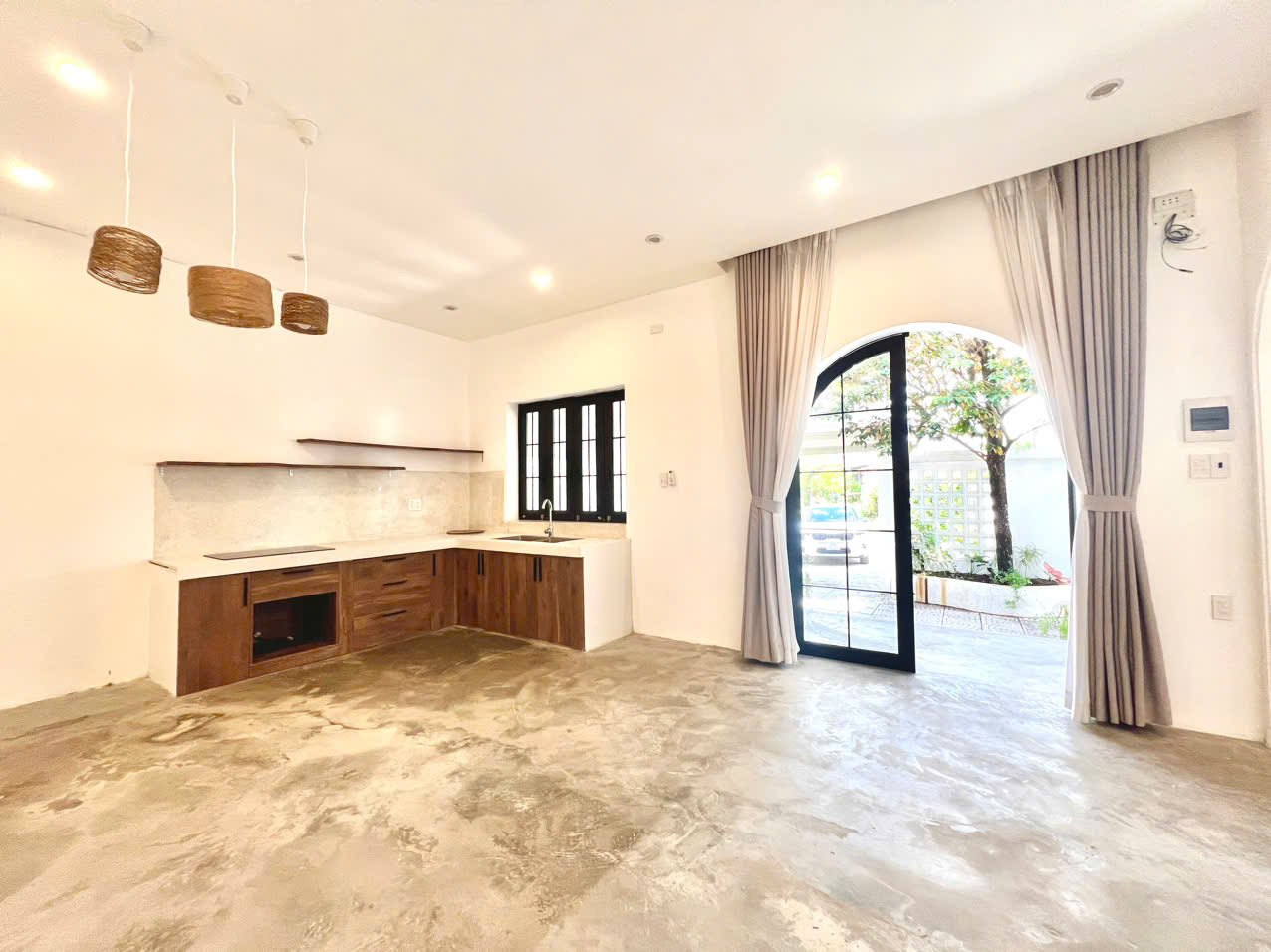 Gấp gấp chủ cần tiền định cư  nên giá siêu rẻ villa phường 3, Tp Tây Ninh 2.6 tỷ còn 2.2 tỷ quá rẻ - Ảnh 1