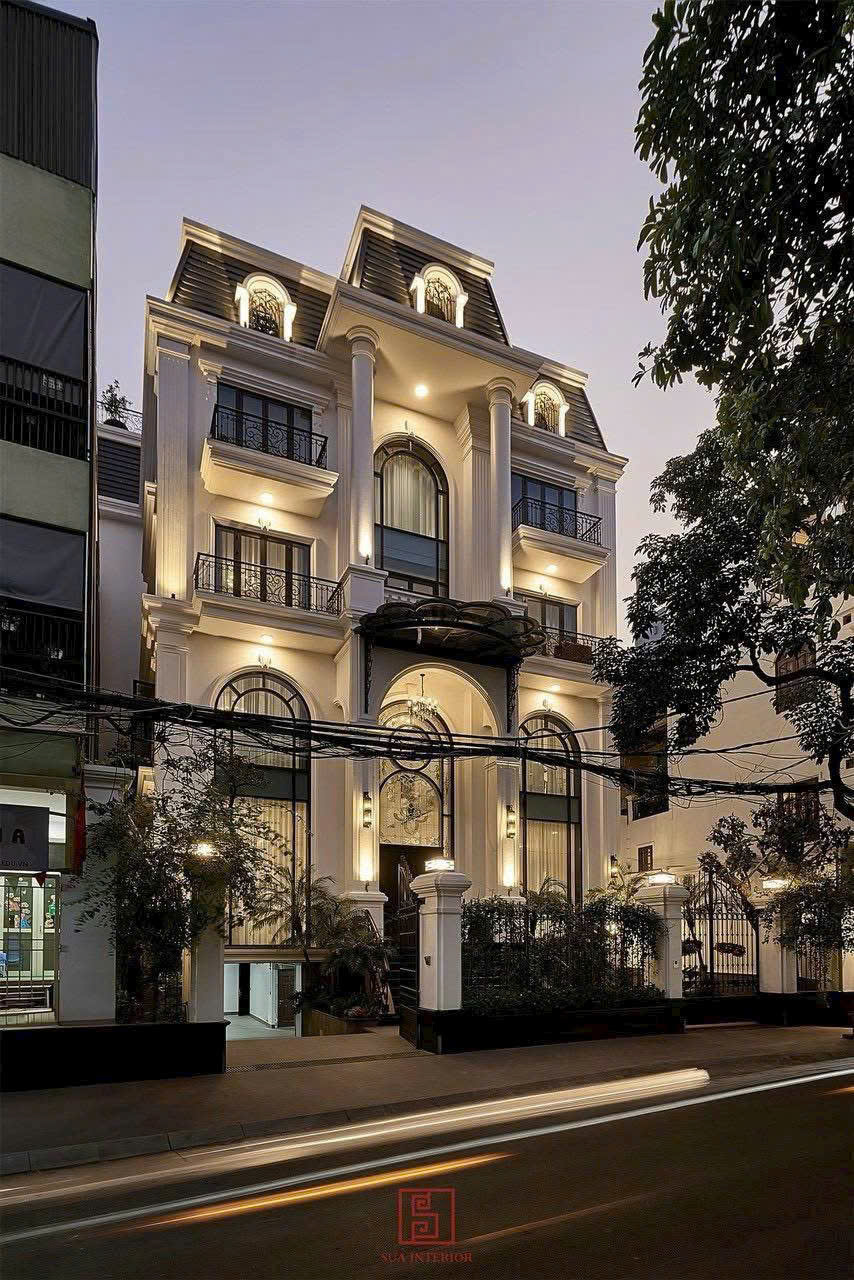 BIỆT THỰ SIÊU KHỦNG KHU VIP BA ĐÌNH SÁT HOÀN KIẾM,NỘI THẤT XA HOA TRANG TRỌNG,PHONG CÁCH KIẾN TRÚC - Ảnh chính