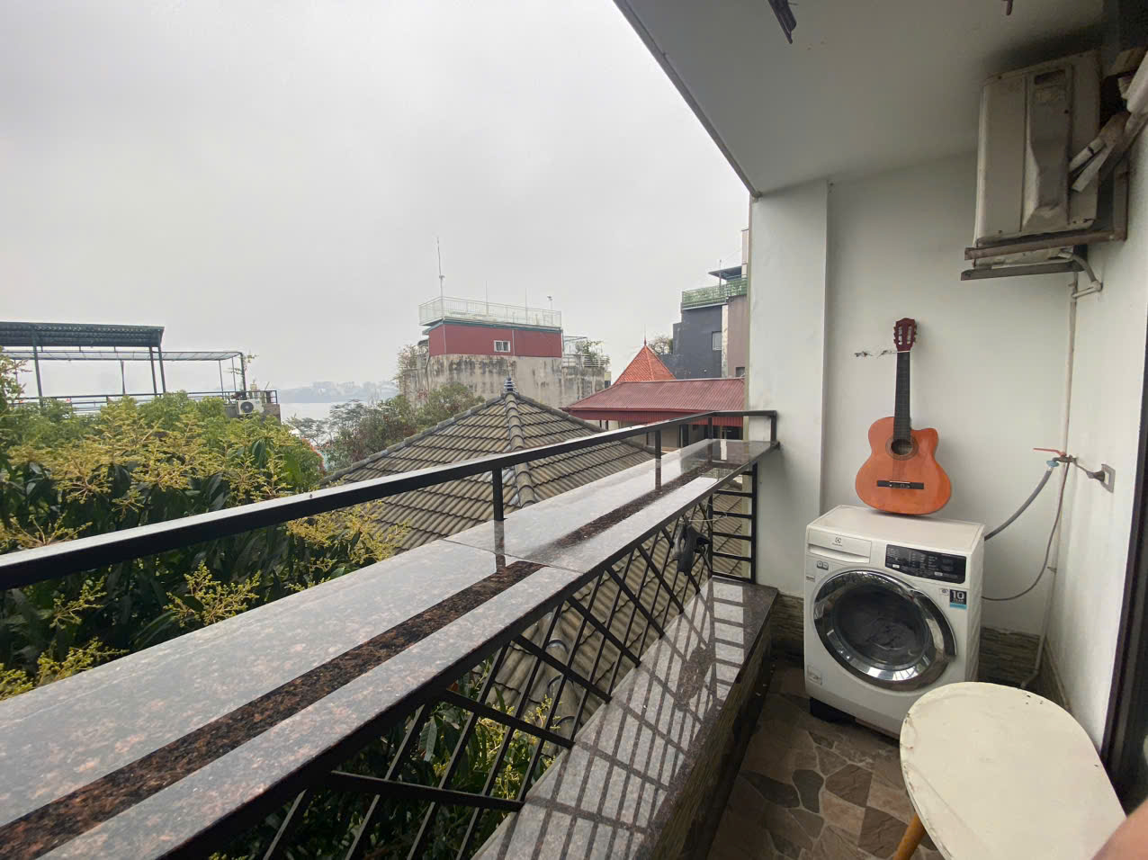Cho thuê căn hộ dịch vụ full đồ tại Ngõ 193 Trích Sài. Ban công View hồ cực thoáng. Chỉ 6tr - Ảnh 5