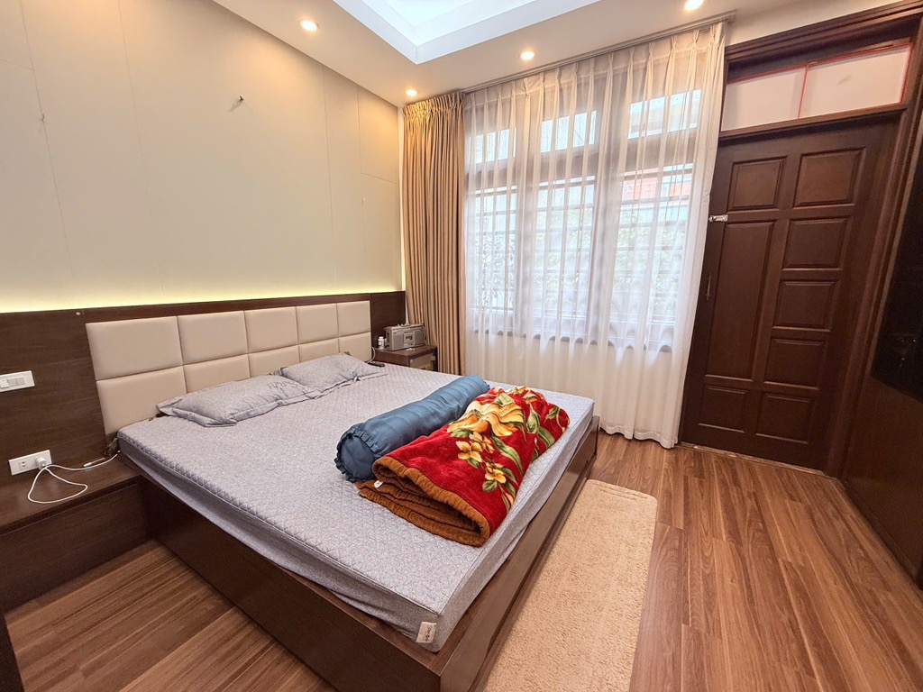 Bán Nhà Vũ Hữu - Ô Tô Tránh - Kinh Doanh Văn Phòng Chỉ 23 tỷ 5 - Ảnh 4