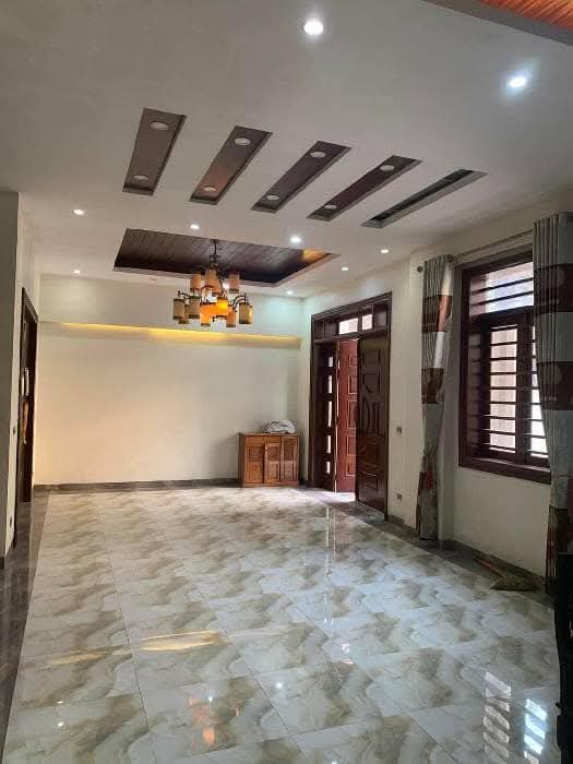 Giá rẻ nhất Long Biên, bán căn biệt thự cũ 240m2 phố Vip Hoàng Như Tiếp, cạnh BV Tâm Anh, 23.x tỷ. - Ảnh 3