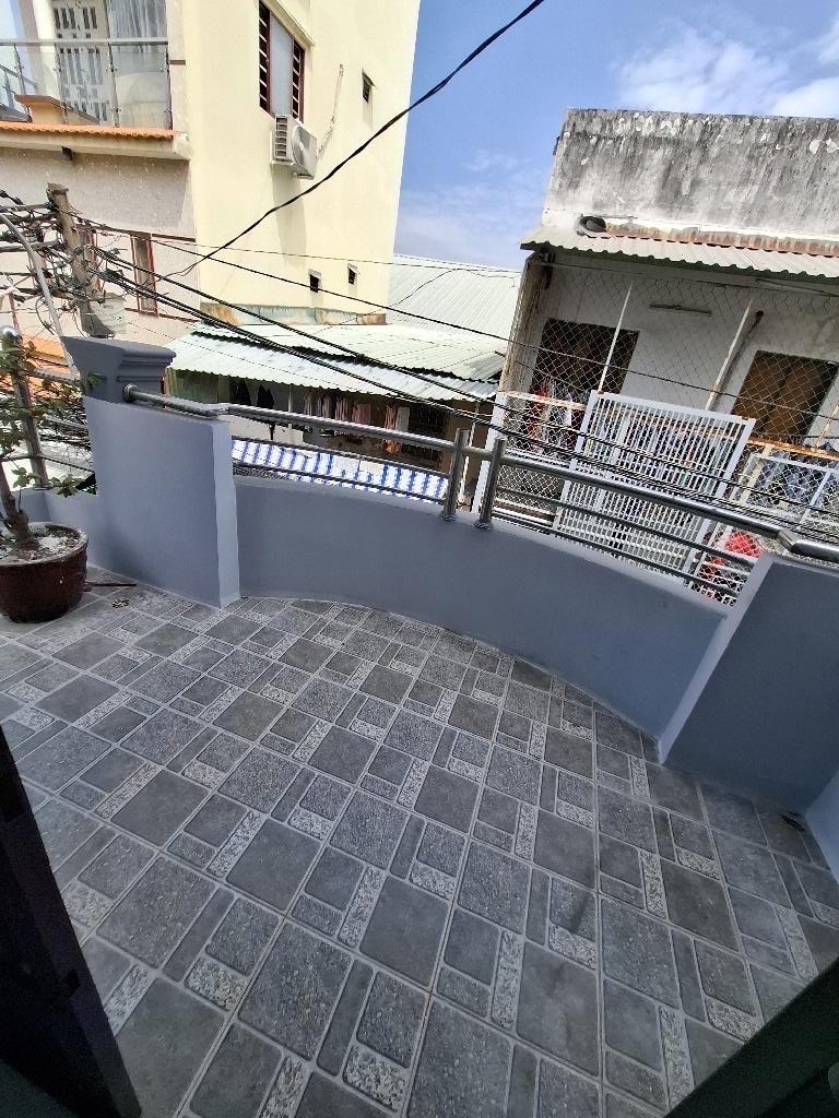NHÀ BÁN XE HƠI TỚI CỬA  -THUẬN TIỆN MỌI LĨNH VỰC: ĐI LẠI, GẦN TRƯỜNG, CHỢ- KINH DOANH ĐA NGÀNH NGHÊ. - Ảnh 4