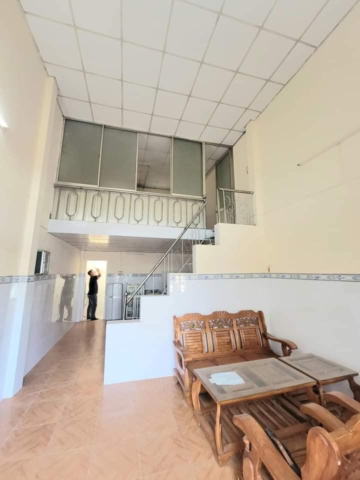 Nhà Bán Ngộp 100m2 Xã Tân Hiệp, Hóc Môn giá 670 Triệu có SHR. - Ảnh chính