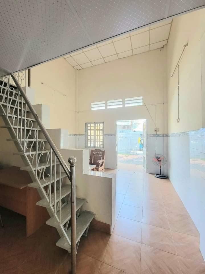 Nhà Bán Ngộp 100m2 Xã Tân Hiệp, Hóc Môn giá 670 Triệu có SHR. - Ảnh 4