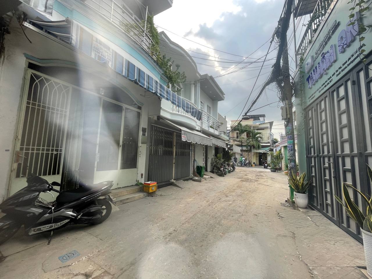 Bán nhà 104m2, Hẻm xe hơi Đường Huỳnh Thiện Lộc, Q. Tân Phú - Ảnh chính