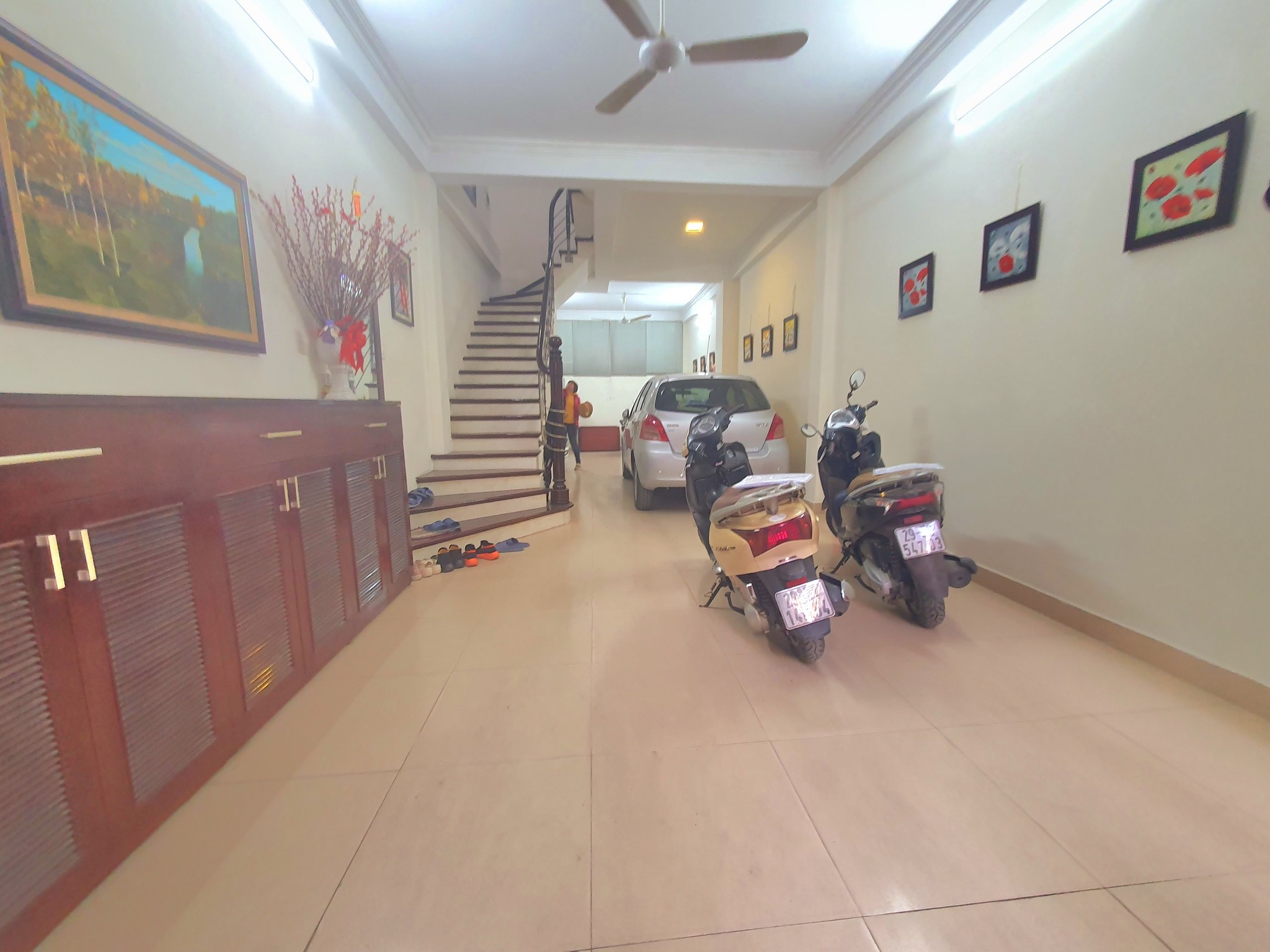 Bán liền kề 5 tầng khu phân lô Dương Khuê, giá chỉ hơn 16 tỷ, ô tô vào nhà, vỉa hè - Ảnh 1